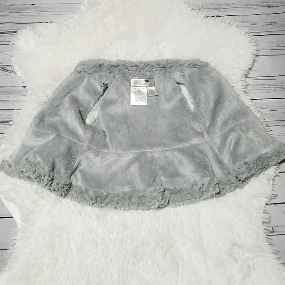 Baby Girl's Widgeon Faux Fur Vest - Picture 4 of 5